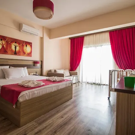 Hotel Eden Pyara